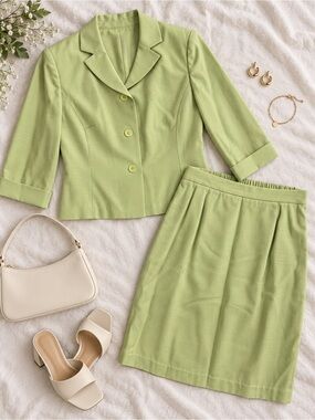 Tailored Lime Green Women's Blazer Jacket - Smart Cropped Suit Jacket